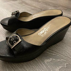 Salvatore Ferragamo AGOSTINA Black Wedge Mule Leather Sandals Sz 7.5 B